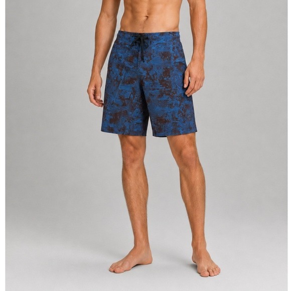 lululemon athletica Pants - Lululemon Current State 9 Board Shorts Blue Brown Camo Swim Men's Size 33